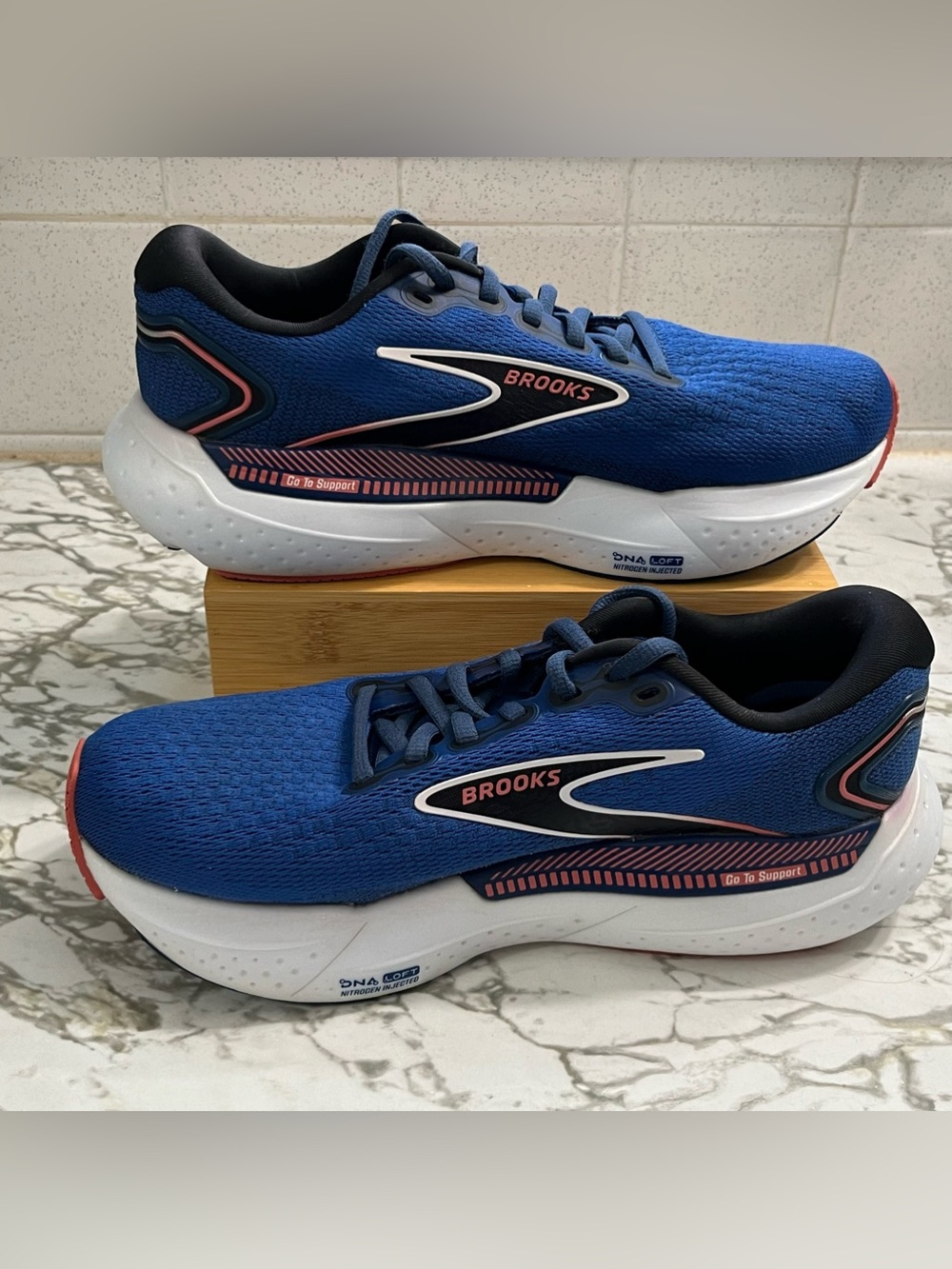Brooks Women’s Glycerin GTS 21 running shoes in  Blue/Icy Pink/Rose. Size 7.5